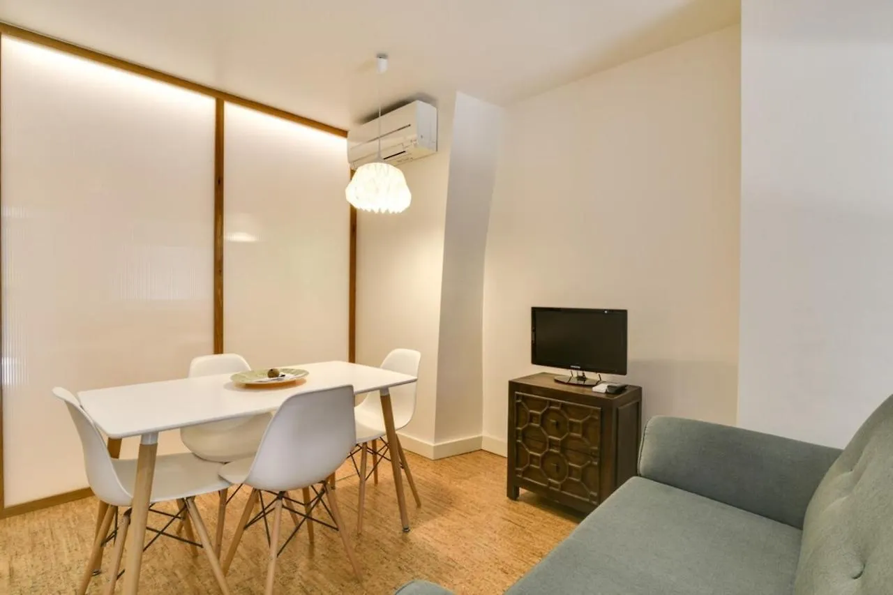 New Apartment With Easy Access In Traditional Area Lisbon 0*,  Portugal